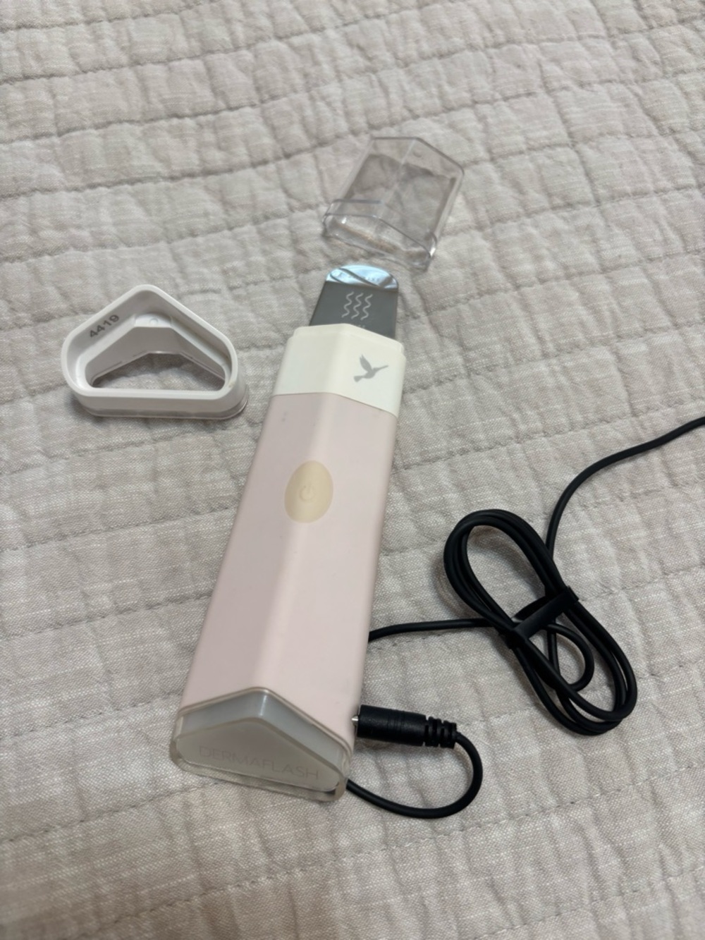 DERMAPORE Dermaflash pore extractor & serum infuser